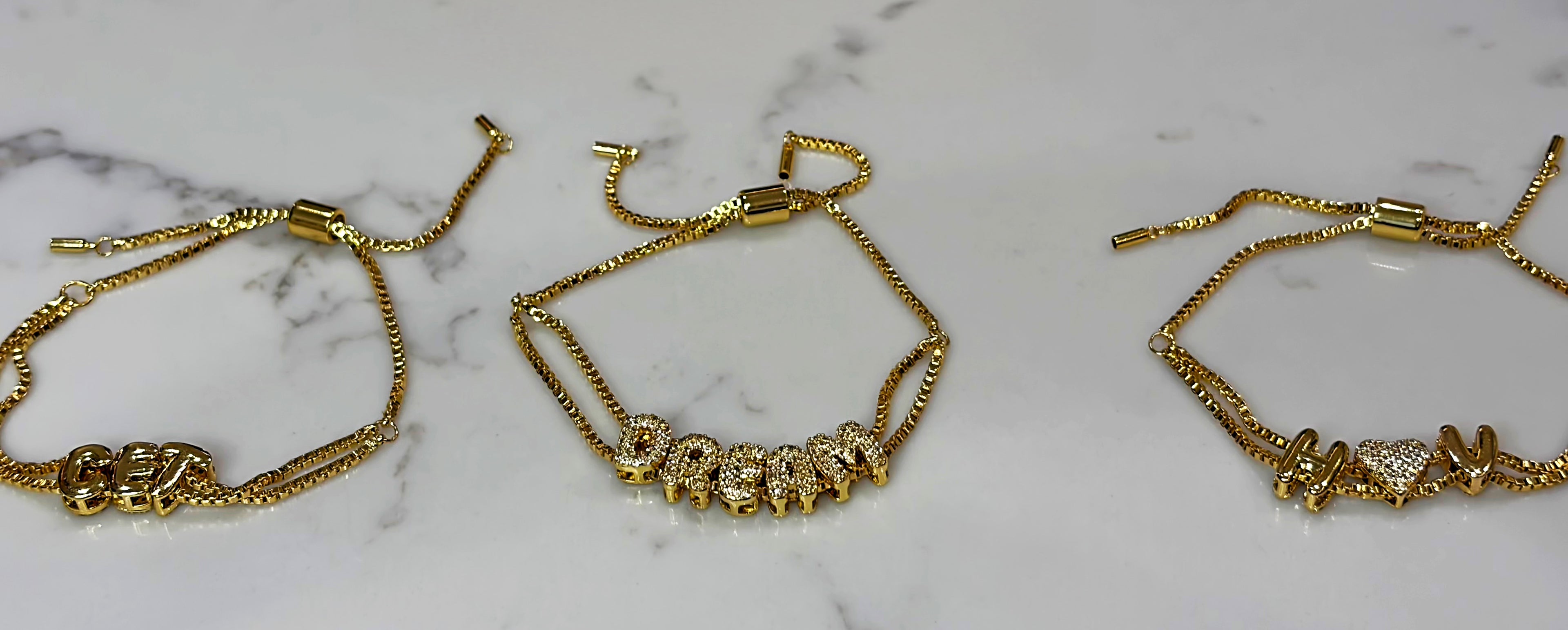 Sparkling or shiny bubble charm personalised gold bracelet