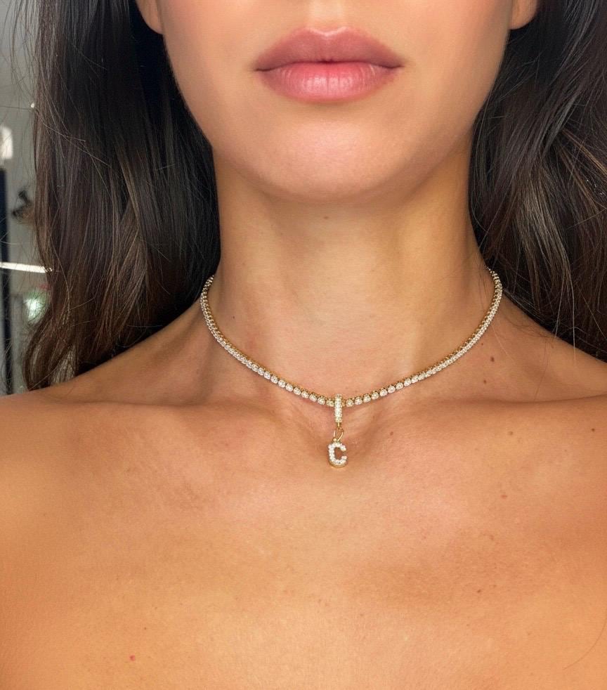 Sparkling pendant necklace